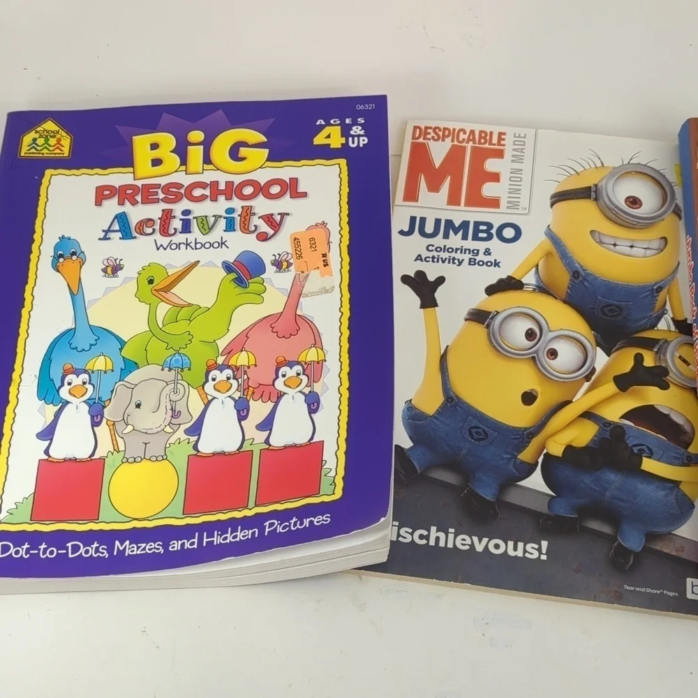 Lot of 3 activity books Highlights Hidden Pictures